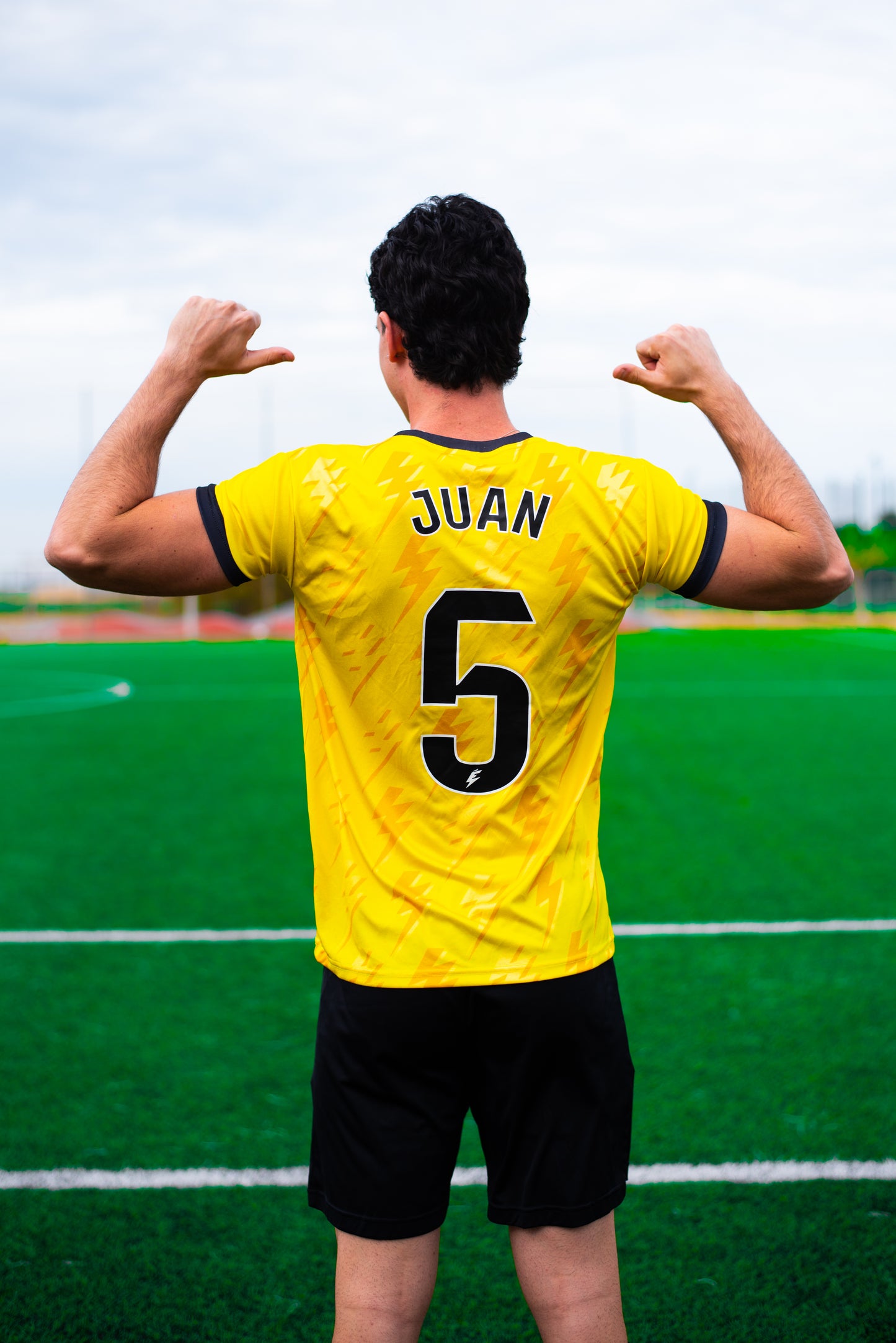 Camiseta Amarilla Juan 5 - Firmada