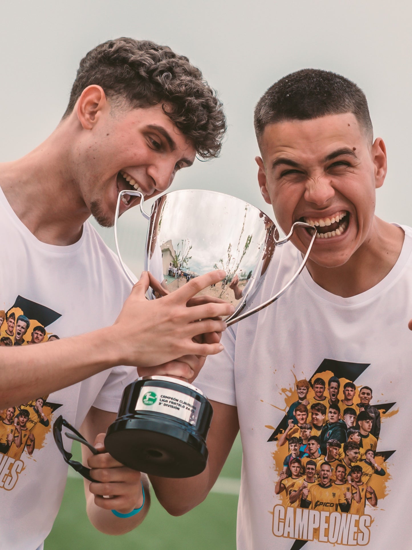 Camiseta Campeones - Edición Limitada