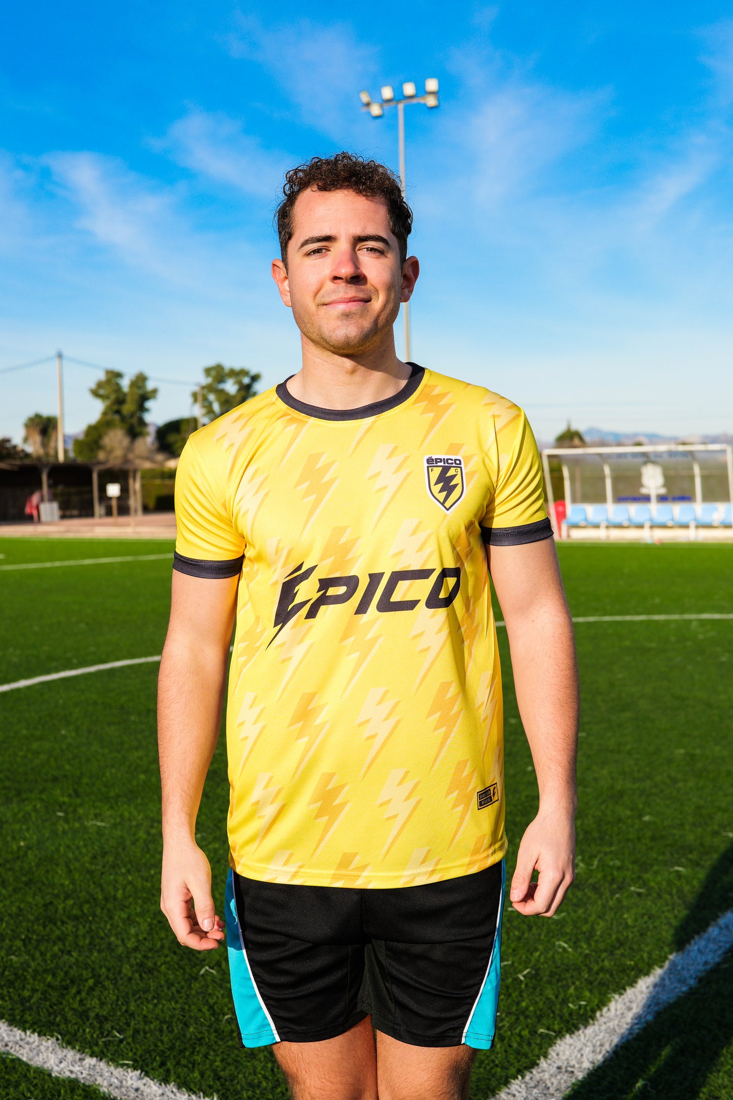 Camiseta Amarilla Angel 16 - Firmada