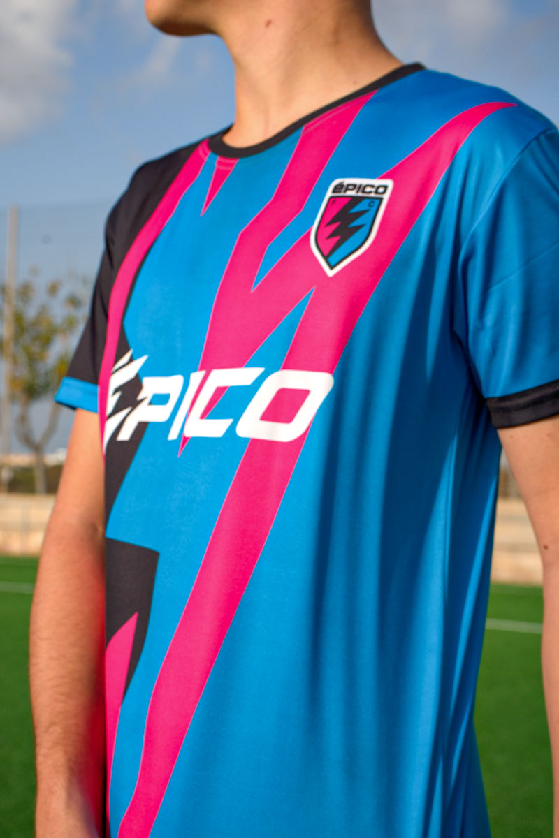 Camiseta Épico F.C Rosa y Azul