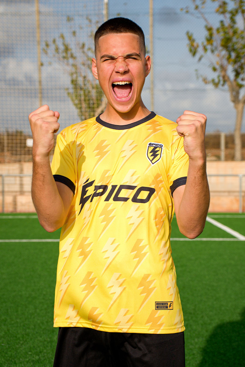 Camiseta Épico F.C Amarilla (Firmado por Exal)