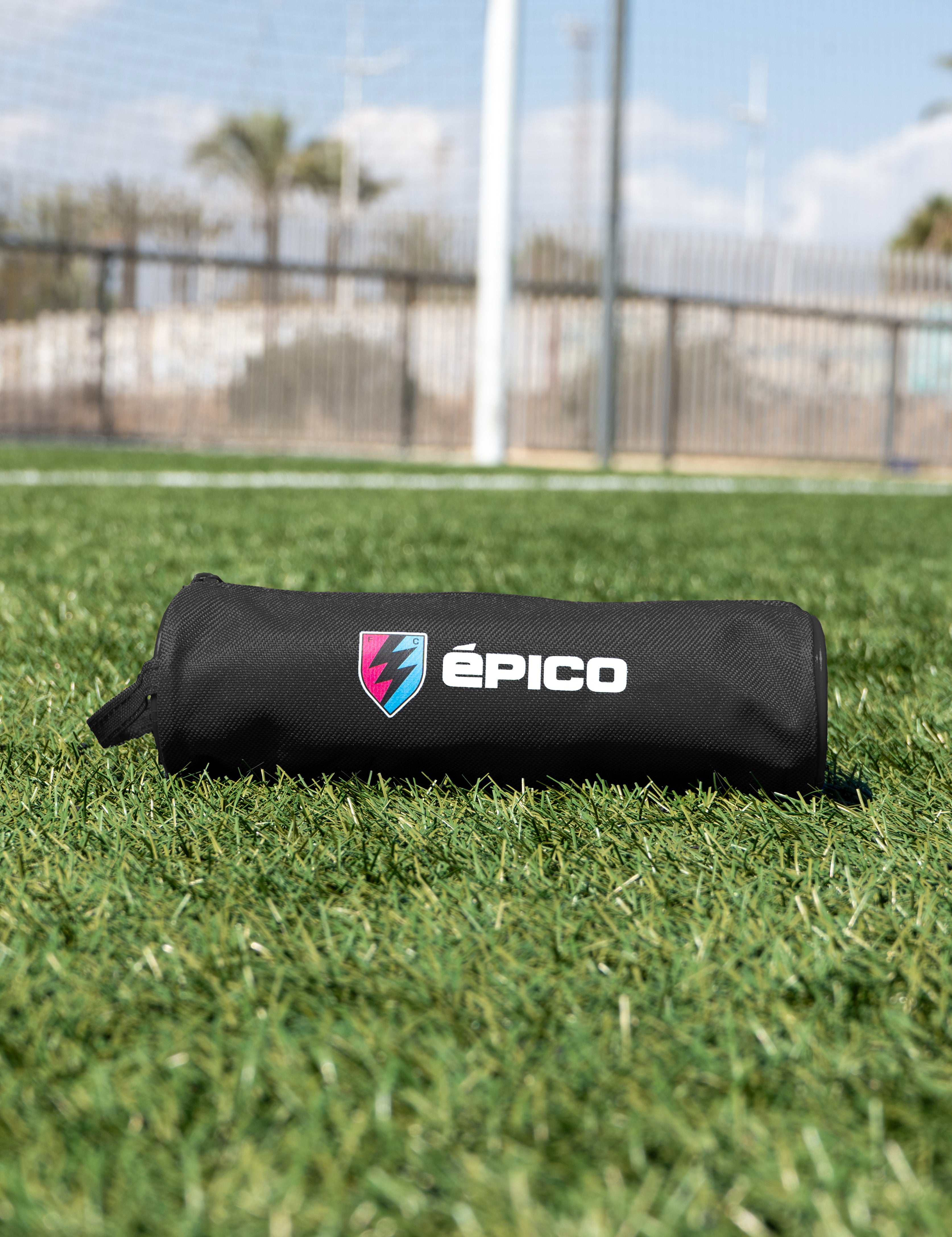 Estuche Épico F.C (Firmado por Exal)