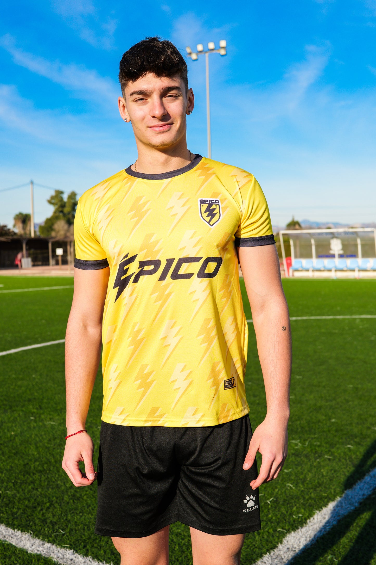 Camiseta Amarilla Jowy 23 - Firmada