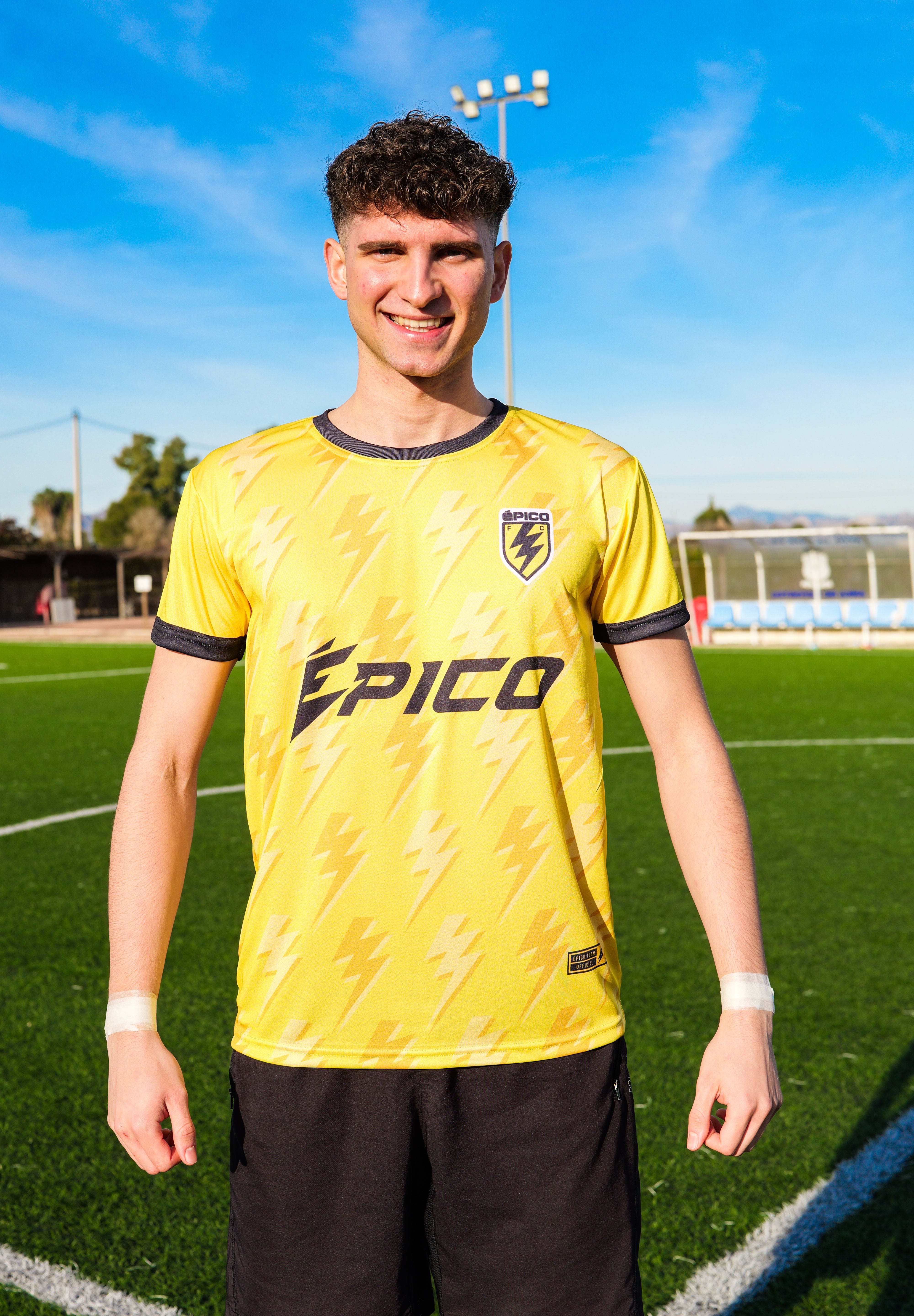 Camiseta Amarilla Jota 7 - Firmada