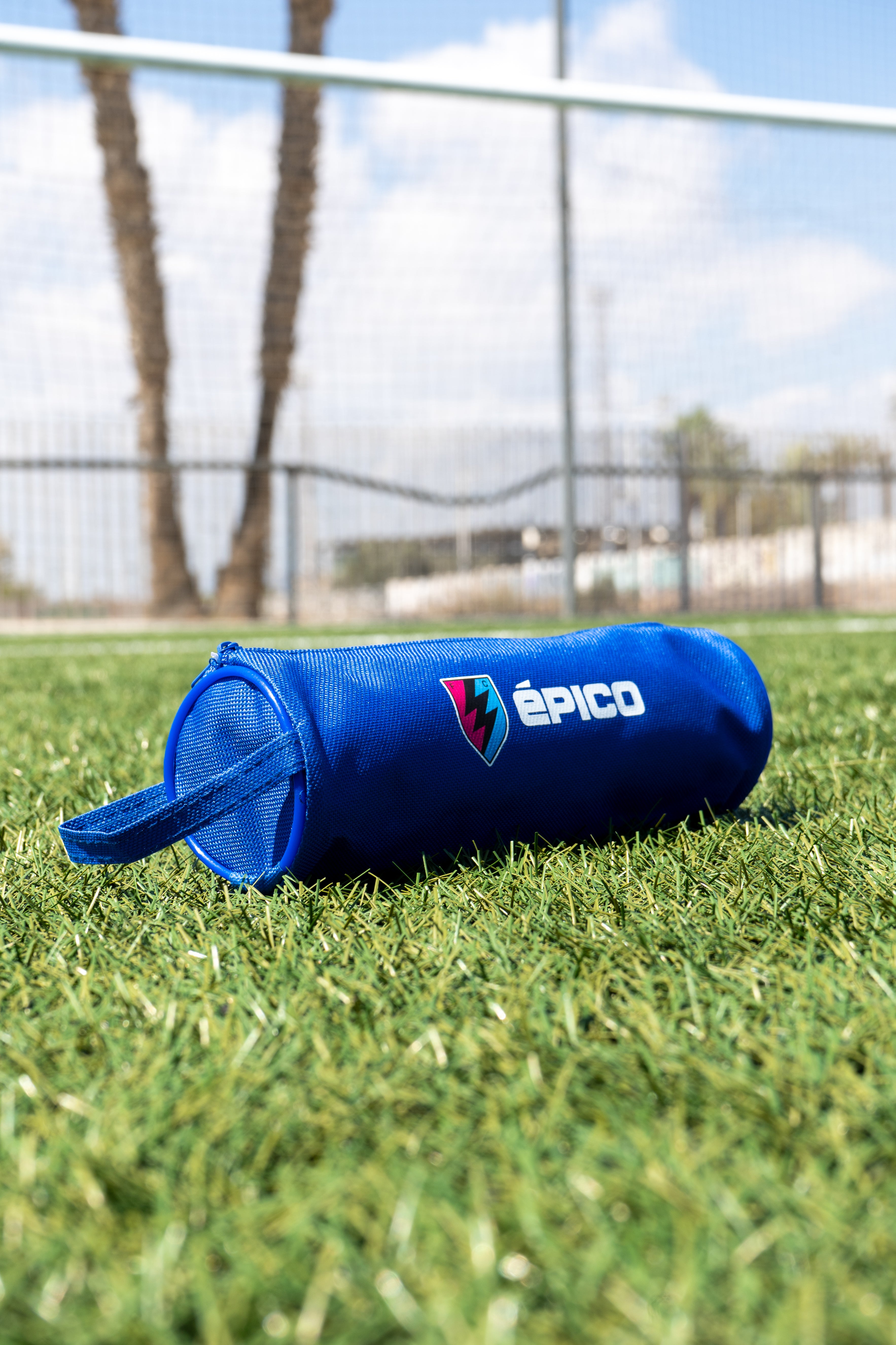 Estuche Épico F.C (Firmado por Exal)